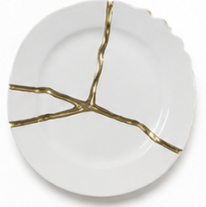 Wit bord met dikke gouden kintsugi lijnen als takken bij scheiding in Hooge Zwaluwe