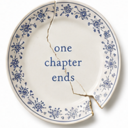 Bord met tekst one chapter ends en uitgebroken stuk als beeld bij scheiding in Nieuw-Lekkerland